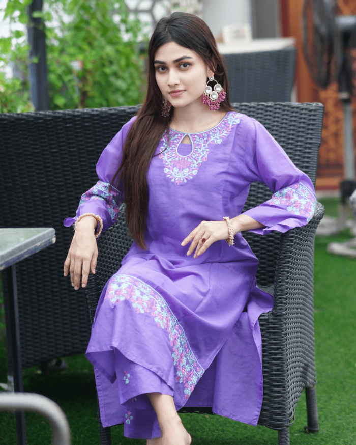 Premium cotton 2-piece set in lavender, available in sizes 34-48, with embroidery on the body and pants.