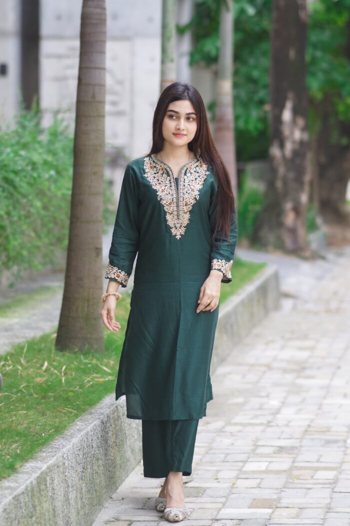 Most demanding Kurti stitched Kameez & Pant set in Rayon, available in various sizes, inspired by Agha Noor.